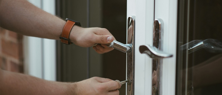 24 hour key locksmith Florence-Graham